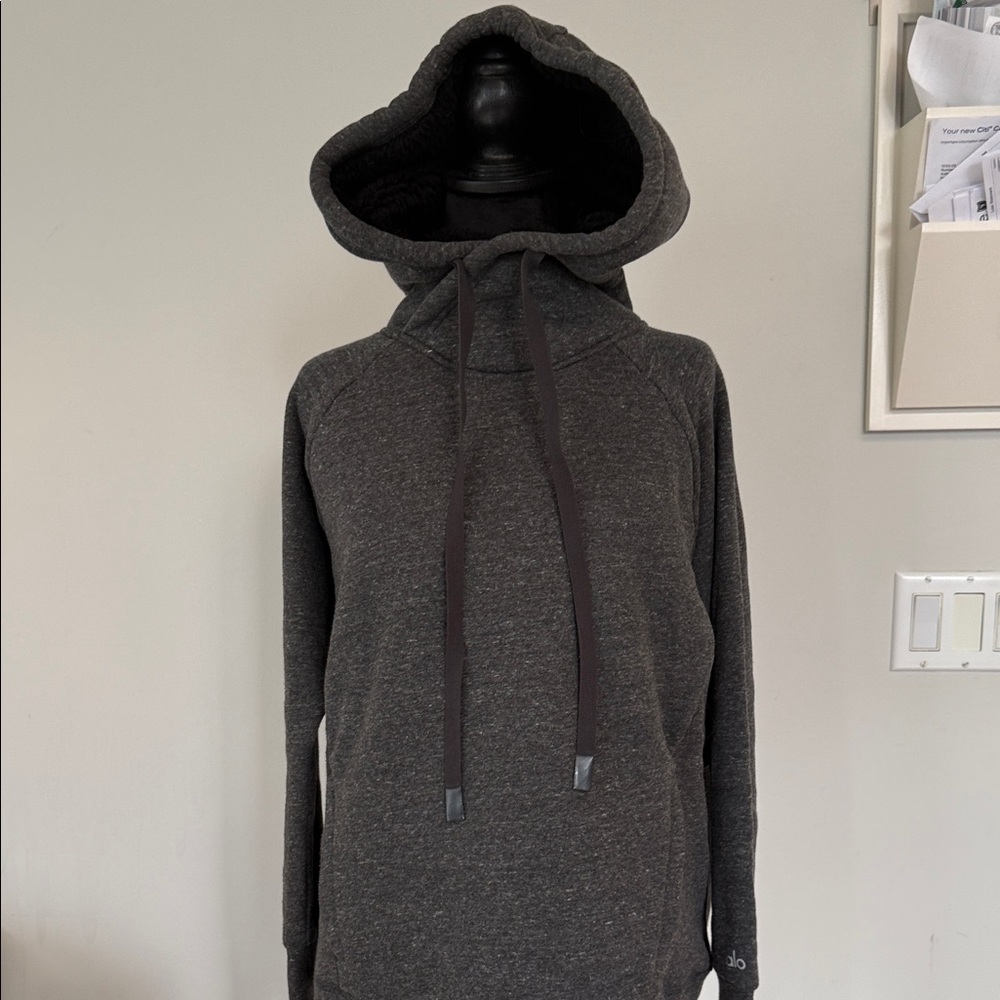 ALO Yoga Dark Gray Women's Sweater